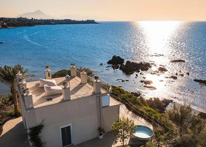 Torre Dei 7 Frati فيلة *